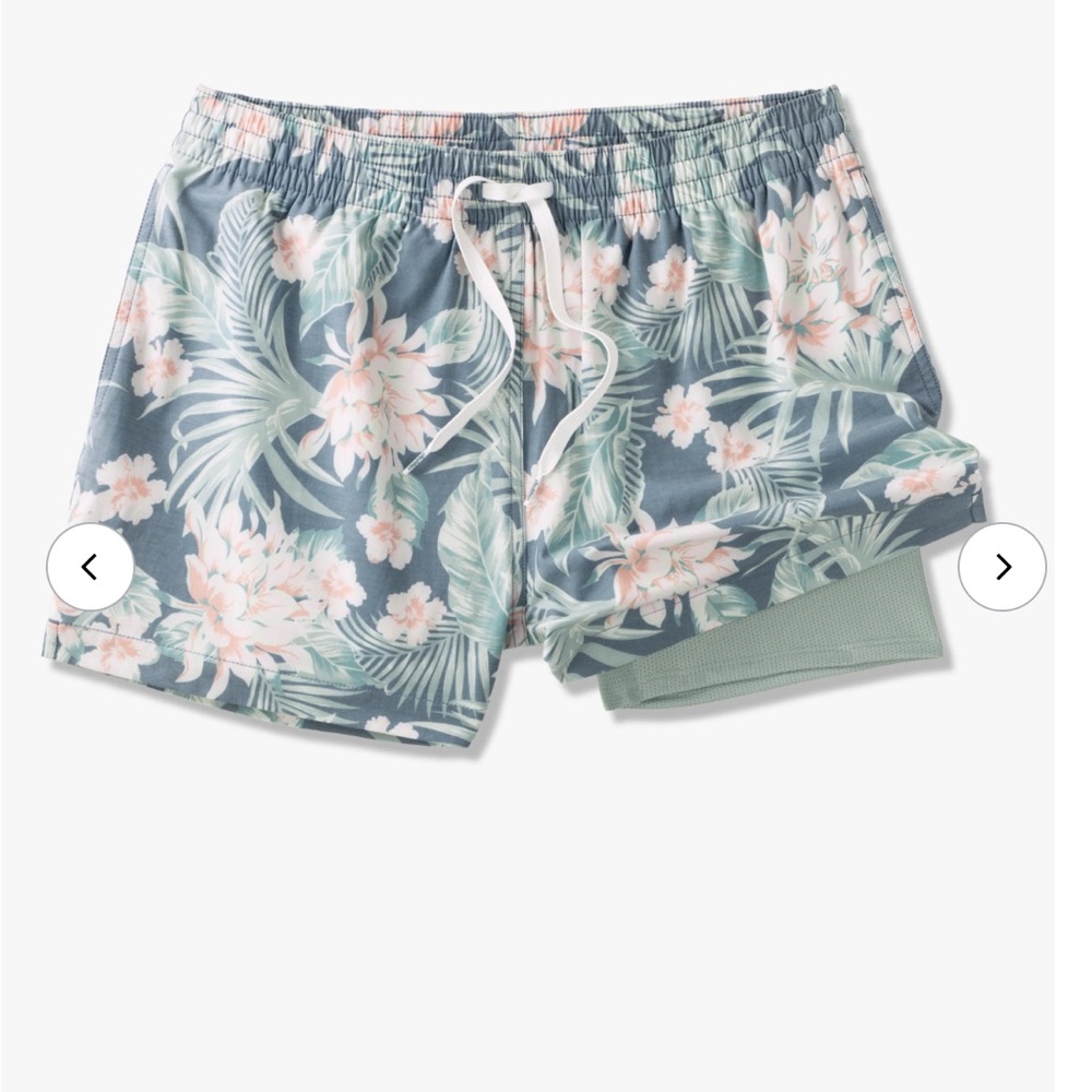 Chubbies men’s swim trunks with boxer briefs. 7” inseam. Xxl. New with tags.